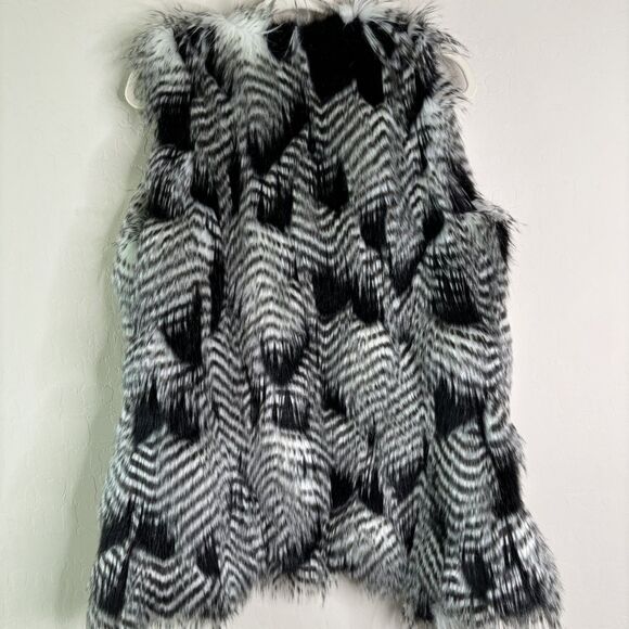 BSABLE Rabbit Fur Vest - Picture 3 of 4